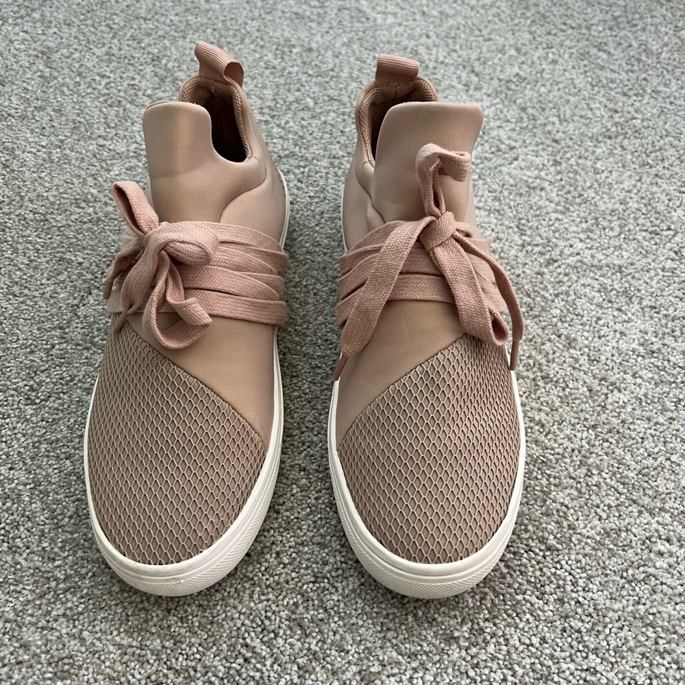 Steve Madden Sneakers